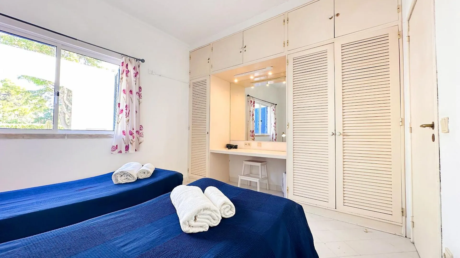 Ocean Breeze Windmill Condo By Becherish Albufeira 0*,