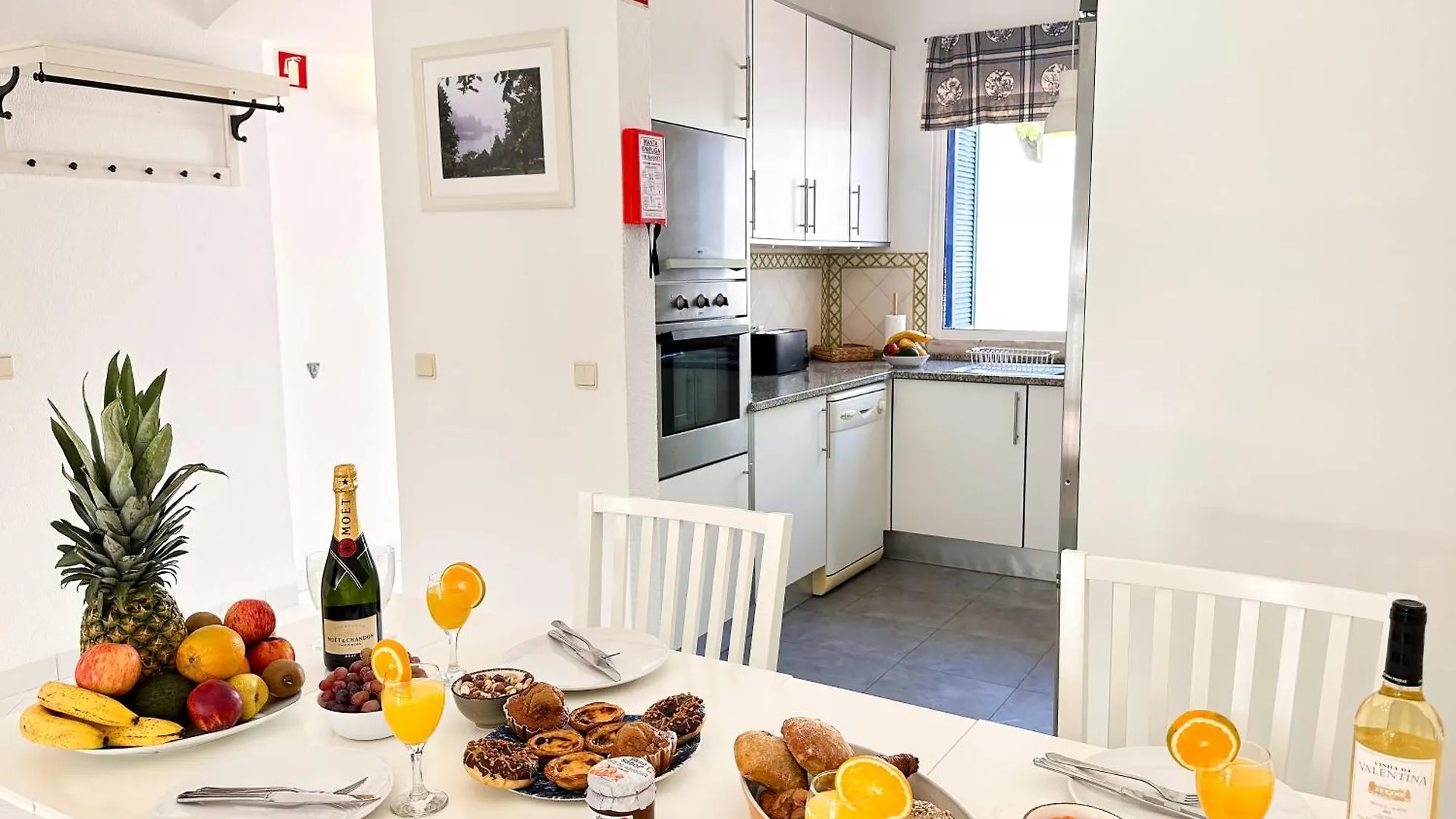 Apartment Ocean Breeze Windmill Condo By Becherish Albufeira Portugal