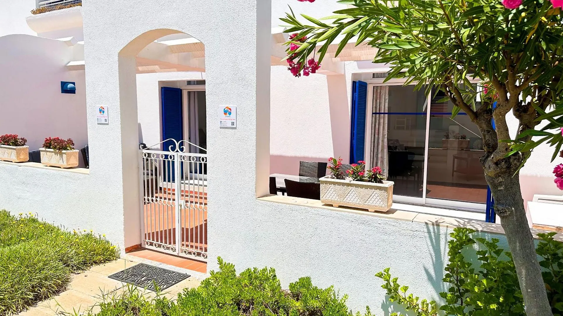 Apartment Ocean Breeze Windmill Condo By Becherish Albufeira