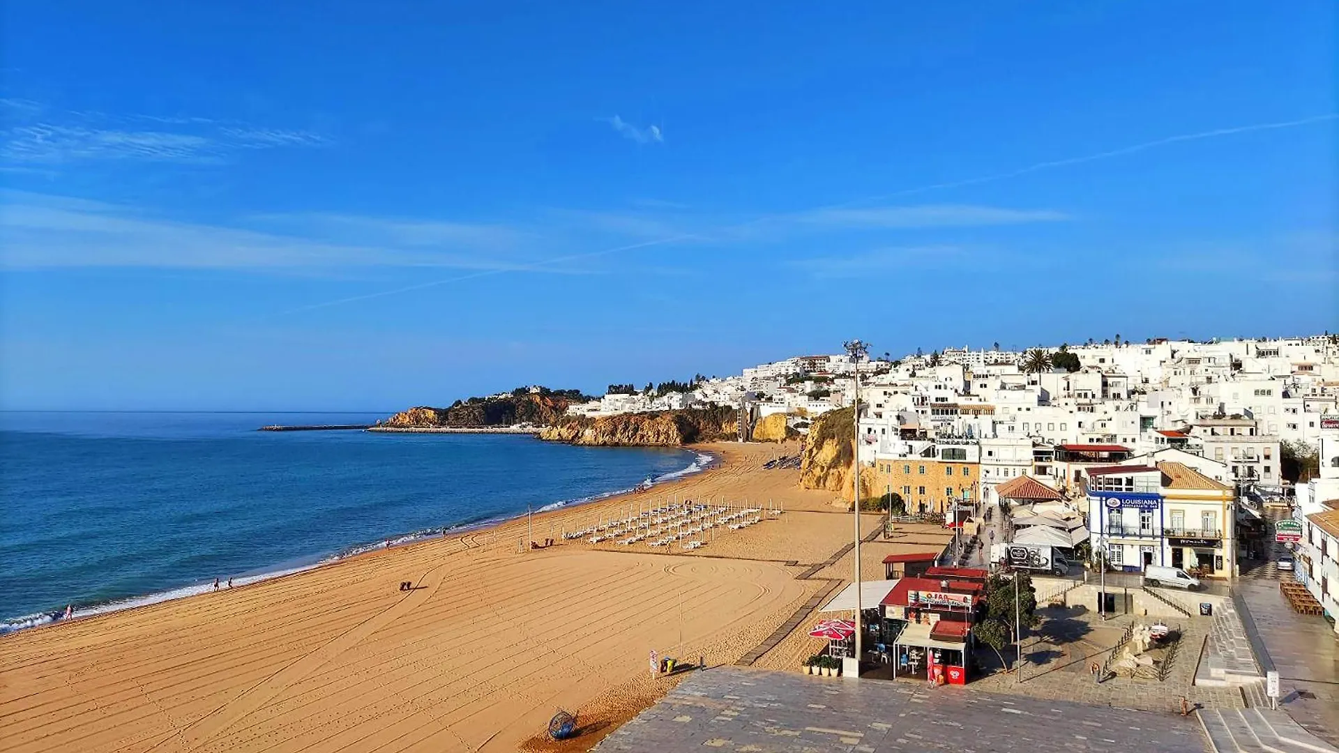 Ocean Breeze Windmill Condo By Becherish Albufeira