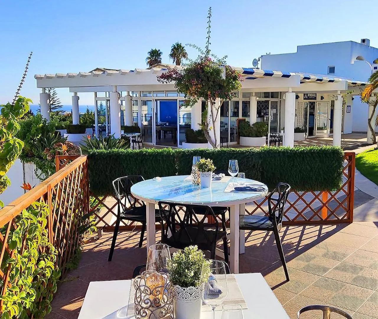 Ocean Breeze Windmill Condo By Becherish Albufeira